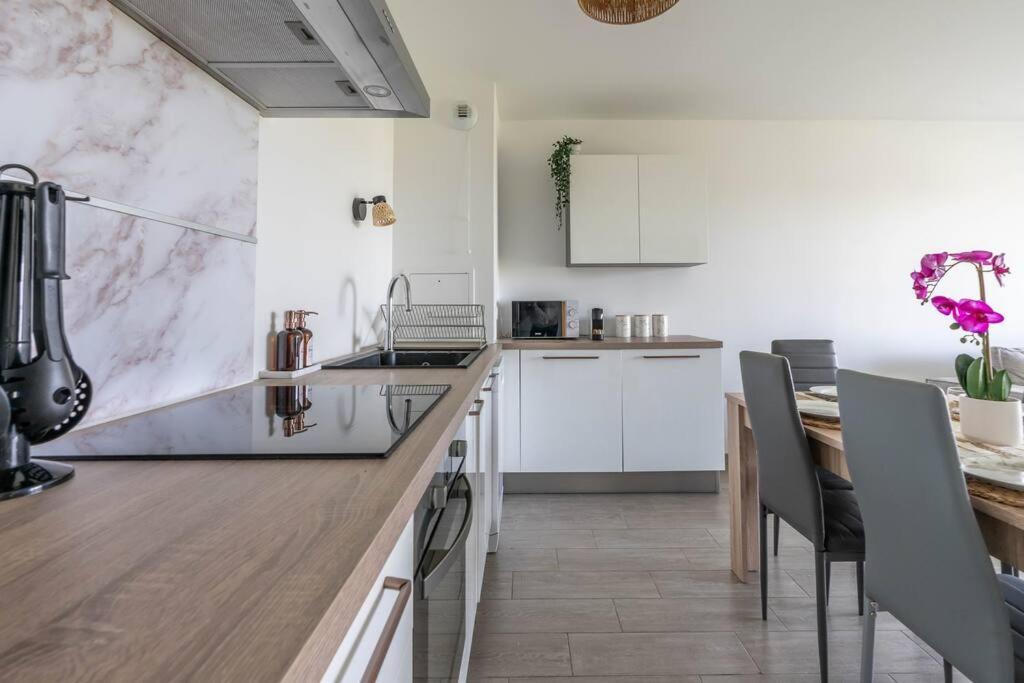Apartment A Paris - Jo 2024 - Haddock 01 *