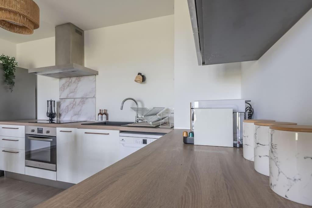 Apartment A Paris - Jo 2024 - Haddock 01 *